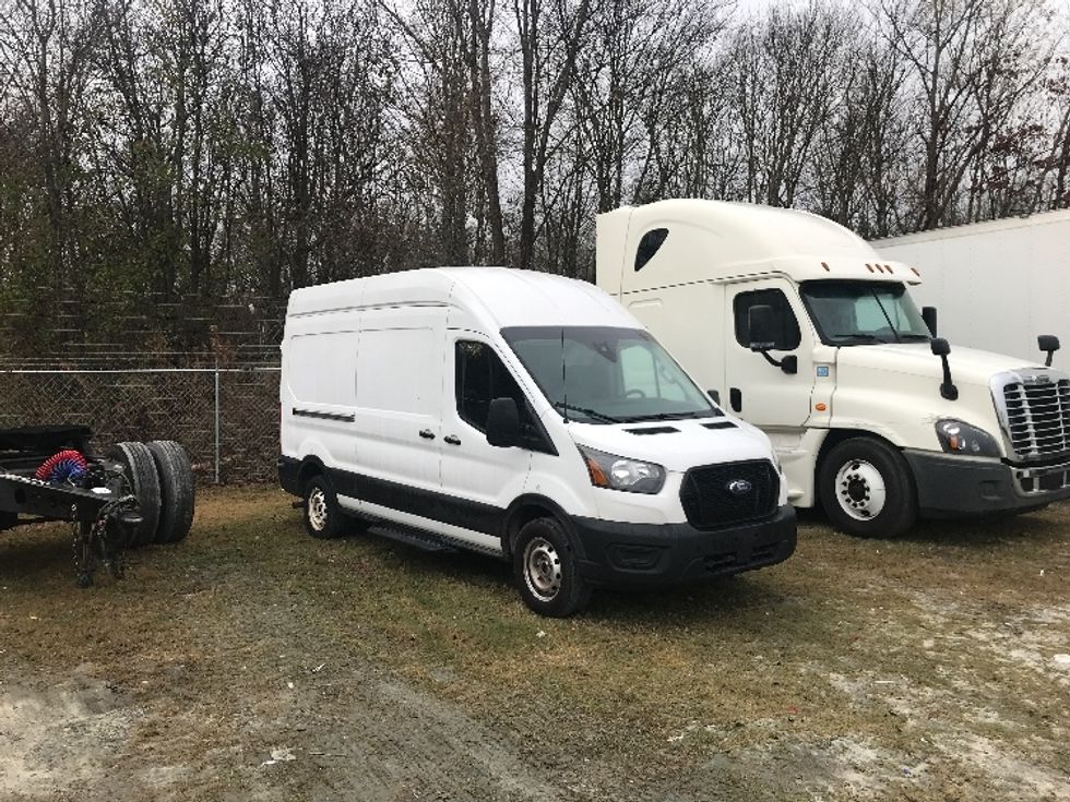 Cargo Van (Panel Van)-Light and Medium Duty Trucks-Ford-2022-Transit 250-Macon-GA-130,340\n\t\tmiles-$ 33,250 - Image 1