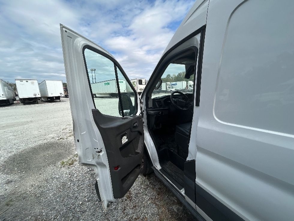 Cargo Van (Panel Van)-Light and Medium Duty Trucks-Ford-2022-Transit 250-Macon-GA-130,340\n\t\tmiles-$ 33,250 - Image 17
