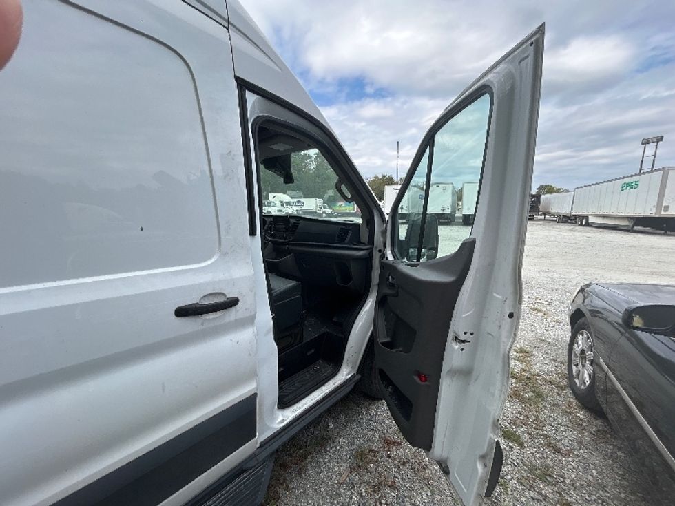 Cargo Van (Panel Van)-Light and Medium Duty Trucks-Ford-2022-Transit 250-Macon-GA-130,340\n\t\tmiles-$ 33,250 - Image 20