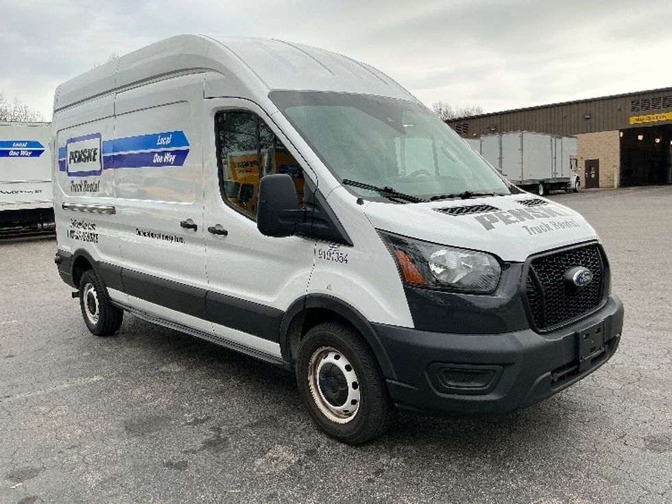 Cargo Van (Panel Van)-Light and Medium Duty Trucks-Ford-2022-Transit 250-Mebane-NC-114,271\n\t\tmiles-$ 33,000 - Image 1