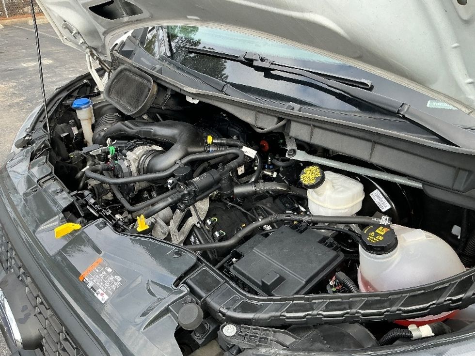 Cargo Van (Panel Van)-Light and Medium Duty Trucks-Ford-2022-Transit 250-Mebane-NC-114,271\n\t\tmiles-$ 33,000 - Image 24