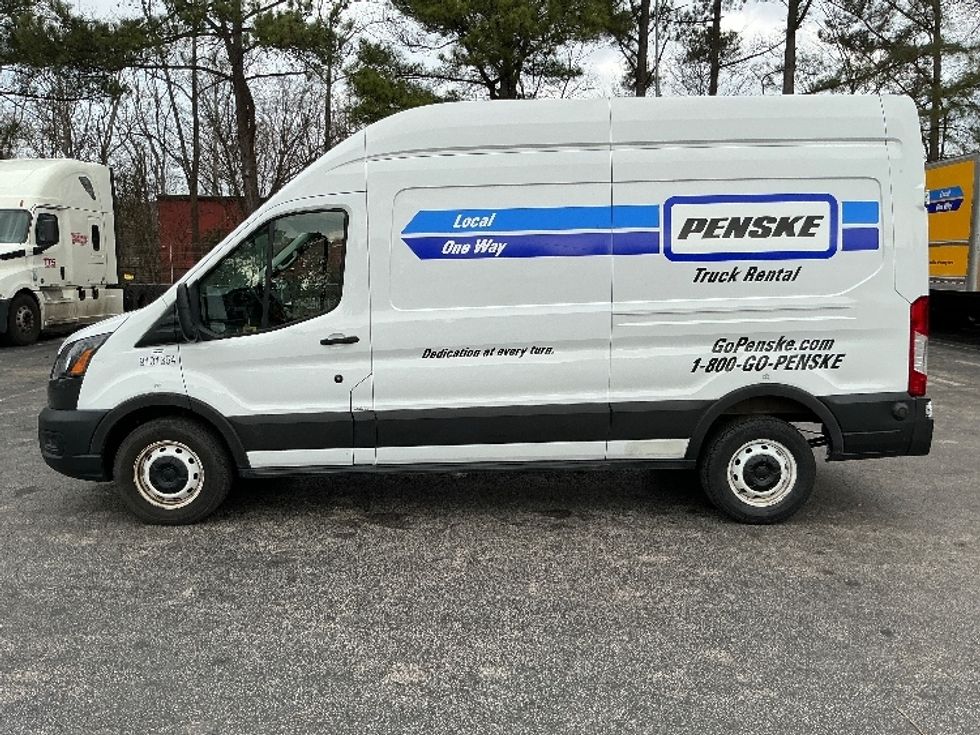 Cargo Van (Panel Van)-Light and Medium Duty Trucks-Ford-2022-Transit 250-Mebane-NC-114,271\n\t\tmiles-$ 33,000 - Image 4