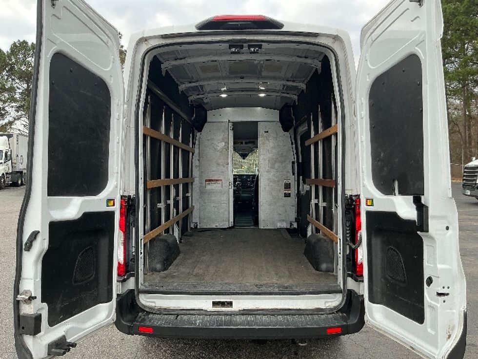 Cargo Van (Panel Van)-Light and Medium Duty Trucks-Ford-2022-Transit 250-Mebane-NC-114,271\n\t\tmiles-$ 33,000 - Image 8