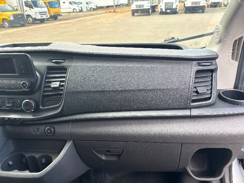 Cargo Van (Panel Van)-Light and Medium Duty Trucks-Ford-2022-Transit 250-Mebane-NC-121,617\n\t\tmiles-$ 32,000 - Image 19