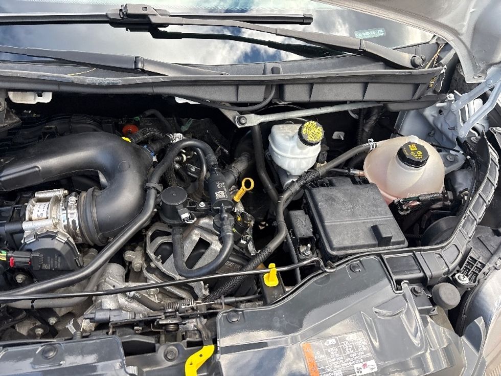 Cargo Van (Panel Van)-Light and Medium Duty Trucks-Ford-2022-Transit 250-Mebane-NC-121,617\n\t\tmiles-$ 32,000 - Image 22