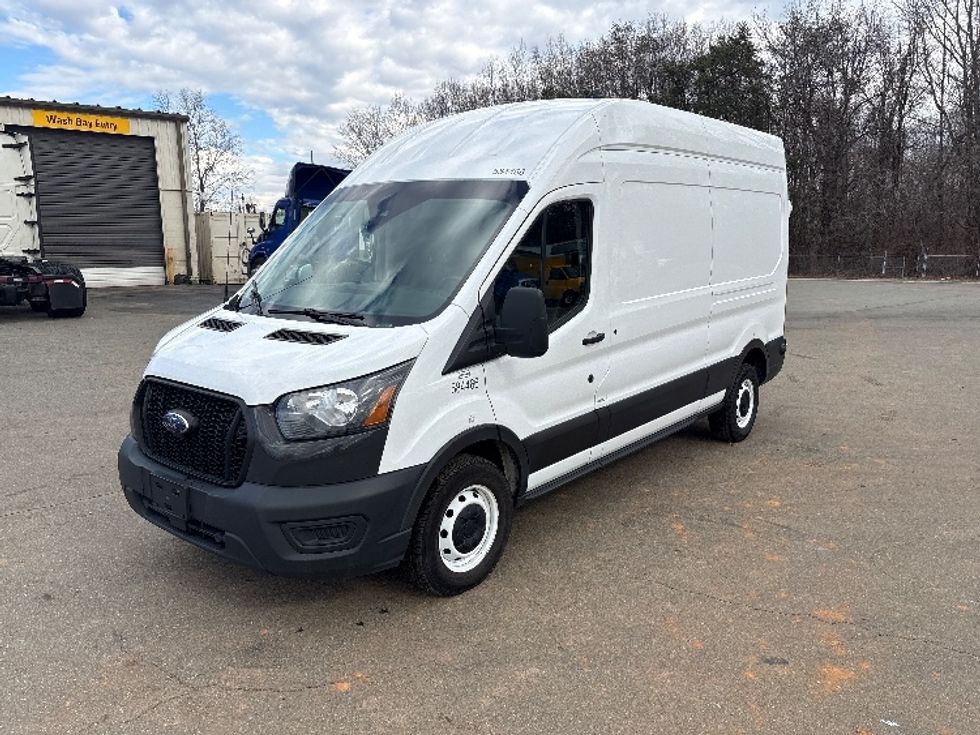 Cargo Van (Panel Van)-Light and Medium Duty Trucks-Ford-2022-Transit 250-Mebane-NC-121,617\n\t\tmiles-$ 32,000 - Image 3