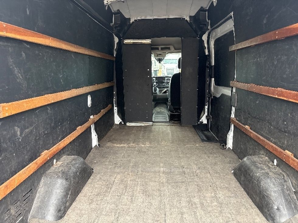 Cargo Van (Panel Van)-Light and Medium Duty Trucks-Ford-2022-Transit 250-Mebane-NC-121,617\n\t\tmiles-$ 32,000 - Image 8