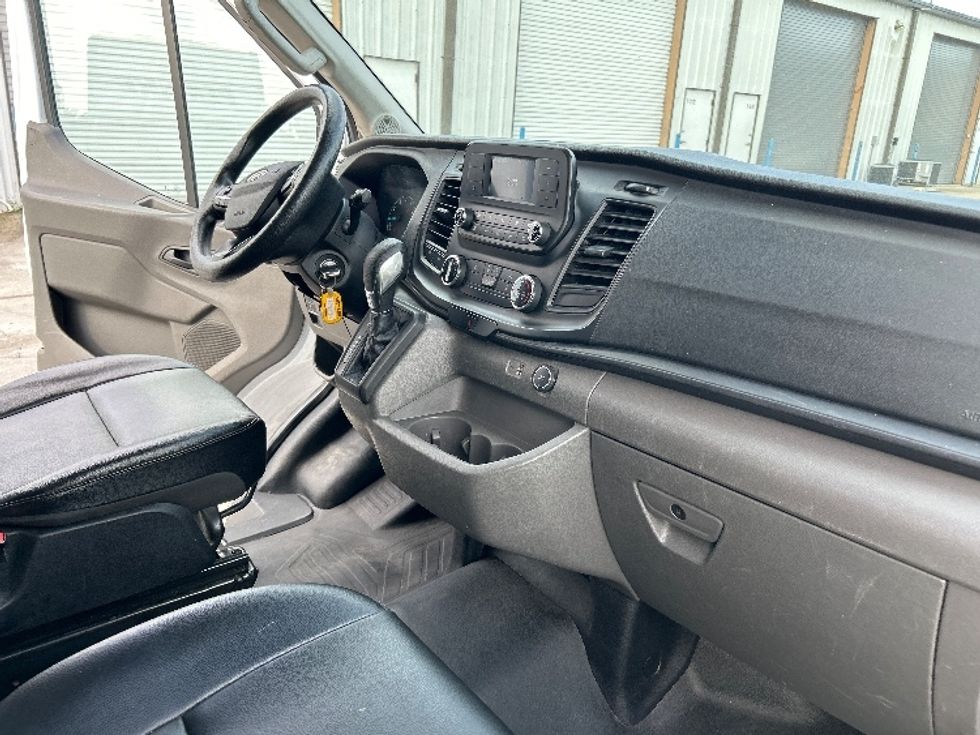 Cargo Van (Panel Van)-Light and Medium Duty Trucks-Ford-2022-Transit 250-Melbourne-FL-76,509\n\t\tmiles-$ 38,750 - Image 22