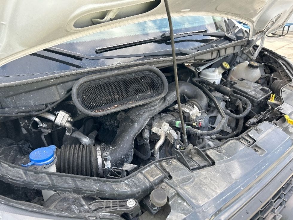 Cargo Van (Panel Van)-Light and Medium Duty Trucks-Ford-2022-Transit 250-Melbourne-FL-76,509\n\t\tmiles-$ 38,750 - Image 23