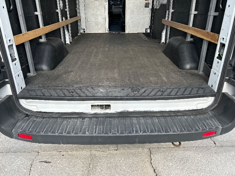 Cargo Van (Panel Van)-Light and Medium Duty Trucks-Ford-2022-Transit 250-Melbourne-FL-76,509\n\t\tmiles-$ 38,750 - Image 9