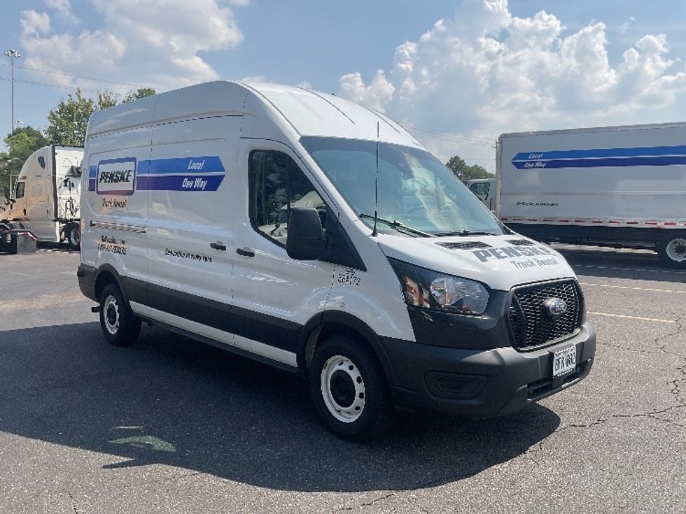 Cargo Van (Panel Van)-Light and Medium Duty Trucks-Ford-2022-Transit 250-Memphis-TN-104,522\n\t\tmiles-$ 32,250 - Image 1