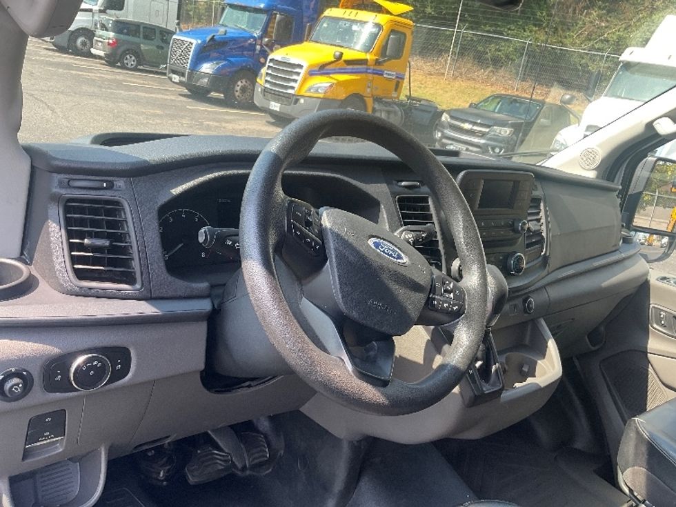 Cargo Van (Panel Van)-Light and Medium Duty Trucks-Ford-2022-Transit 250-Memphis-TN-104,522\n\t\tmiles-$ 32,250 - Image 13