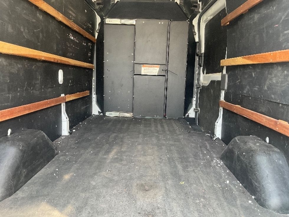 Cargo Van (Panel Van)-Light and Medium Duty Trucks-Ford-2022-Transit 250-Memphis-TN-104,522\n\t\tmiles-$ 32,250 - Image 7