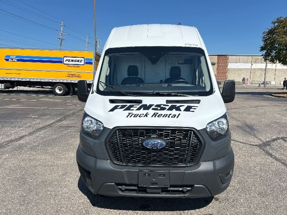 Cargo Van (Panel Van)-Light and Medium Duty Trucks-Ford-2022-Transit 250-Memphis-TN-123,250\n\t\tmiles-$ 31,000 - Image 2
