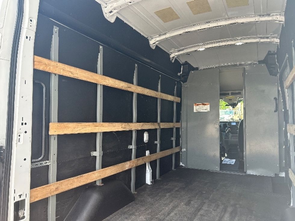 Cargo Van (Panel Van)-Light and Medium Duty Trucks-Ford-2022-Transit 250-Middlefield-OH-111,059\n\t\tmiles-$ 32,750 - Image 11