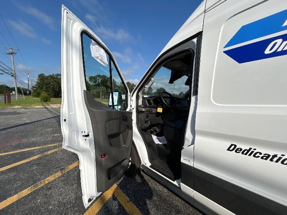 Cargo Van (Panel Van)-Light and Medium Duty Trucks-Ford-2022-Transit 250-Millville-NJ-68,981\n\t\tmiles-$ 37,000 - Image 16