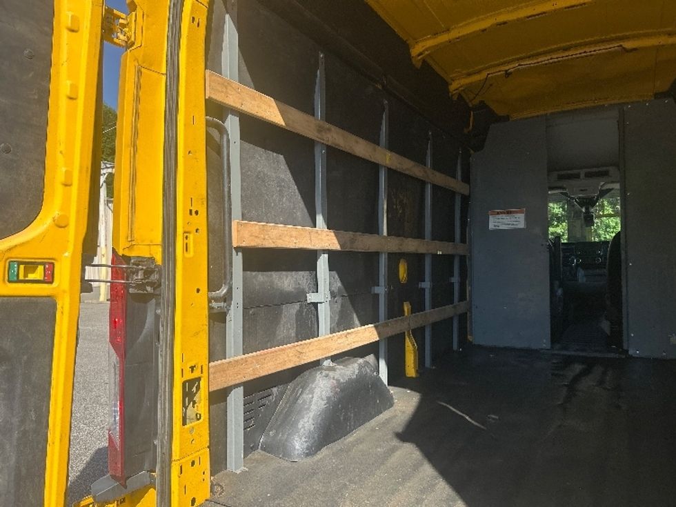 Cargo Van (Panel Van)-Light and Medium Duty Trucks-Ford-2022-Transit 250-Millwood-WV-147,225\n\t\tmiles-$ 24,000 - Image 10