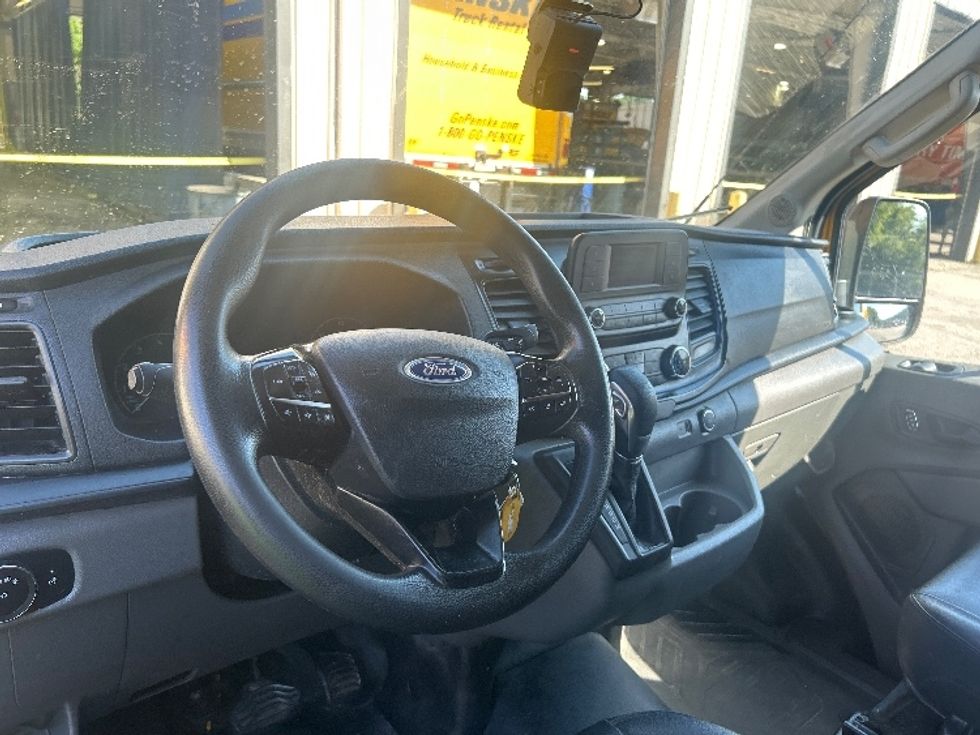 Cargo Van (Panel Van)-Light and Medium Duty Trucks-Ford-2022-Transit 250-Millwood-WV-147,225\n\t\tmiles-$ 24,000 - Image 15