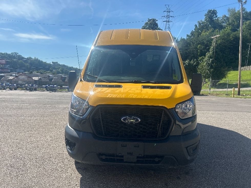 Cargo Van (Panel Van)-Light and Medium Duty Trucks-Ford-2022-Transit 250-Millwood-WV-147,225\n\t\tmiles-$ 24,000 - Image 2