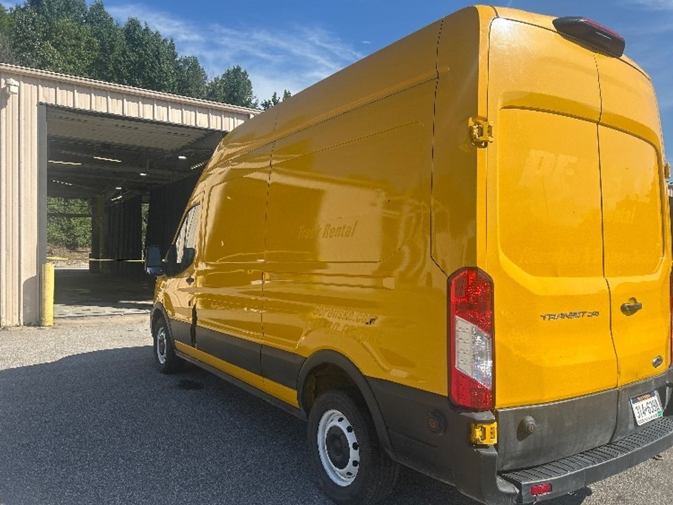 Cargo Van (Panel Van)-Light and Medium Duty Trucks-Ford-2022-Transit 250-Millwood-WV-147,225\n\t\tmiles-$ 24,000 - Image 5