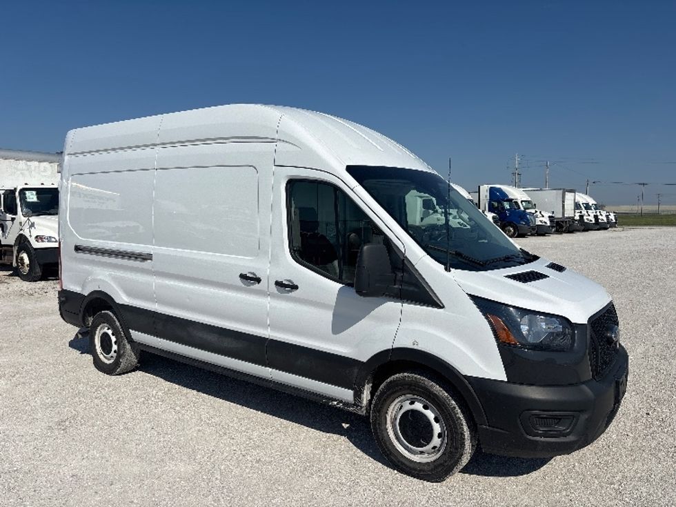 Cargo Van (Panel Van)-Light and Medium Duty Trucks-Ford-2022-Transit 250-Moberly-MO-102,348\n\t\tmiles-$ 15,000 - Image 1