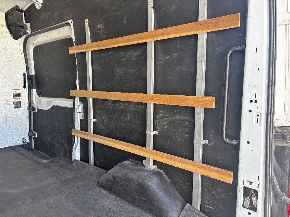 Cargo Van (Panel Van)-Light and Medium Duty Trucks-Ford-2022-Transit 250-Moberly-MO-102,348\n\t\tmiles-$ 15,000 - Image 10