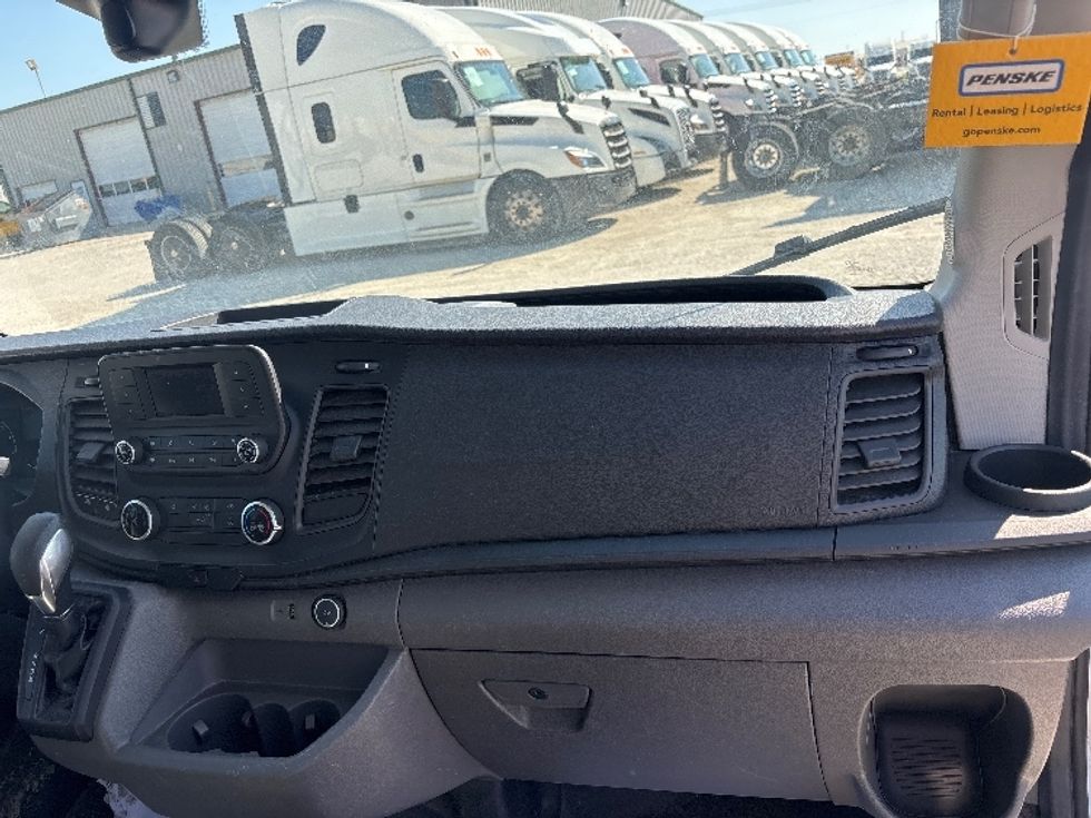 Cargo Van (Panel Van)-Light and Medium Duty Trucks-Ford-2022-Transit 250-Moberly-MO-102,348\n\t\tmiles-$ 15,000 - Image 18