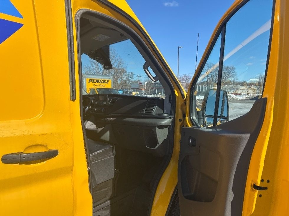 Cargo Van (Panel Van)-Light and Medium Duty Trucks-Ford-2022-Transit 250-Montgomery-NY-106,365\n\t\tmiles-$ 29,250 - Image 17