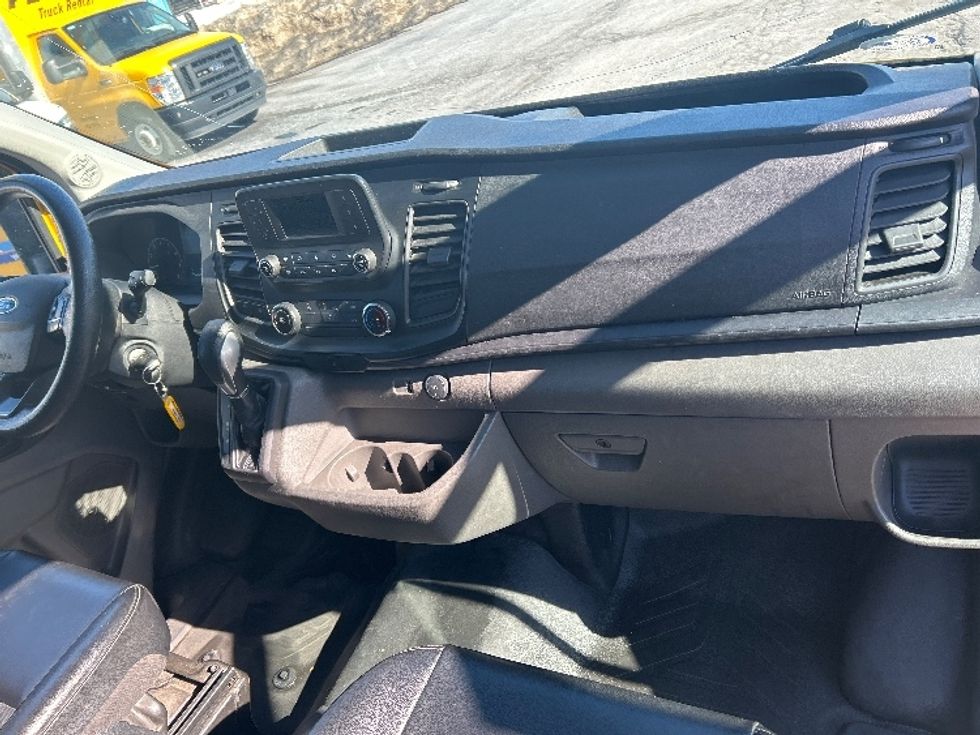 Cargo Van (Panel Van)-Light and Medium Duty Trucks-Ford-2022-Transit 250-Montgomery-NY-106,365\n\t\tmiles-$ 29,250 - Image 18
