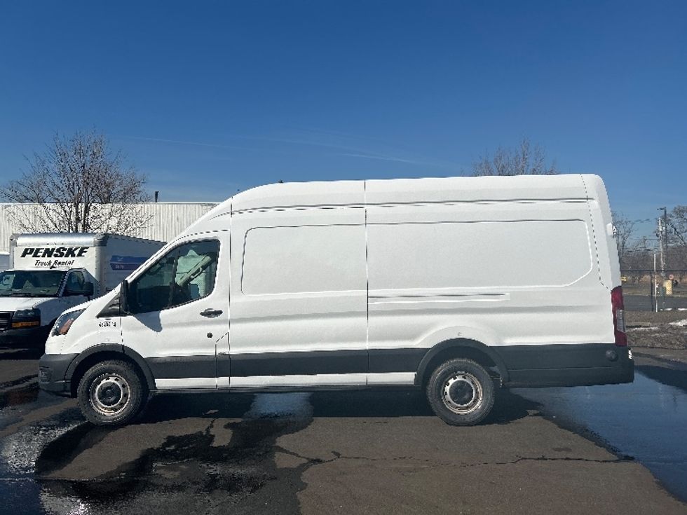 Cargo Van (Panel Van)-Light and Medium Duty Trucks-Ford-2022-Transit 250-Montgomery-NY-74,678\n\t\tmiles-$ 38,000 - Image 4