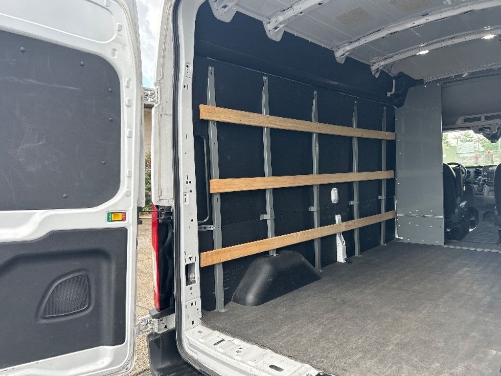 Cargo Van (Panel Van)-Light and Medium Duty Trucks-Ford-2022-Transit 250-Nashville (Mount Juliet)-TN-99,794\n\t\tmiles-$ 36,500 - Image 10