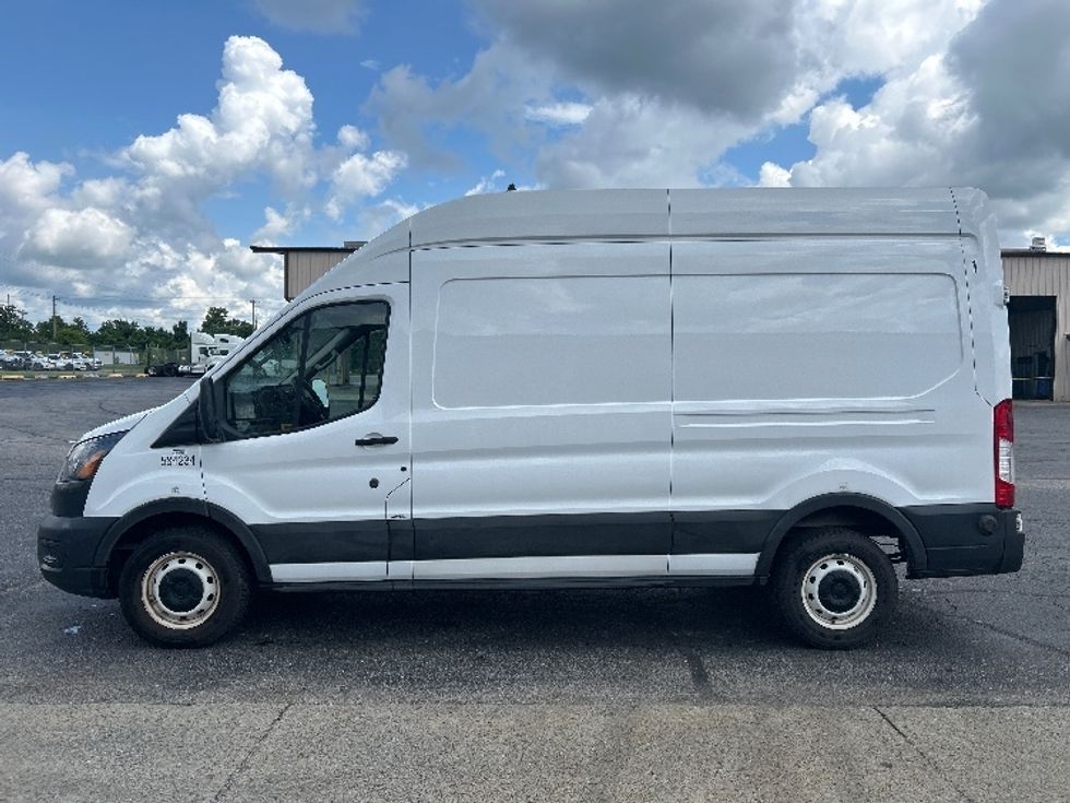 Cargo Van (Panel Van)-Light and Medium Duty Trucks-Ford-2022-Transit 250-Nashville (Mount Juliet)-TN-99,794\n\t\tmiles-$ 36,500 - Image 4