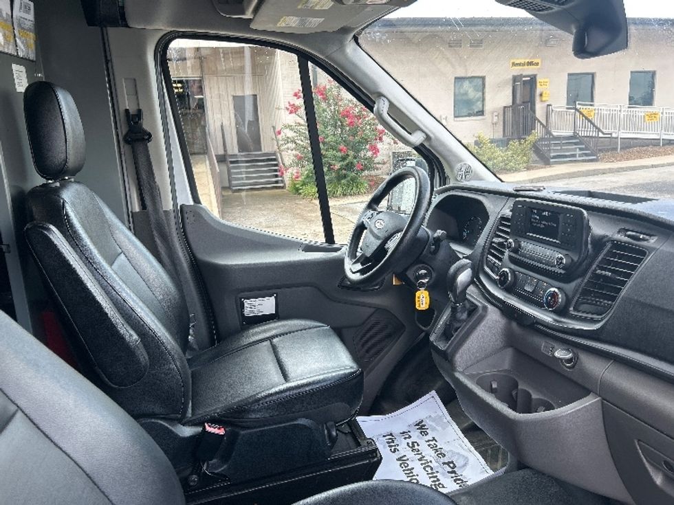 Cargo Van (Panel Van)-Light and Medium Duty Trucks-Ford-2022-Transit 250-Nashville (Mount Juliet)-TN-99,794\n\t\tmiles-$ 36,500 - Image 21