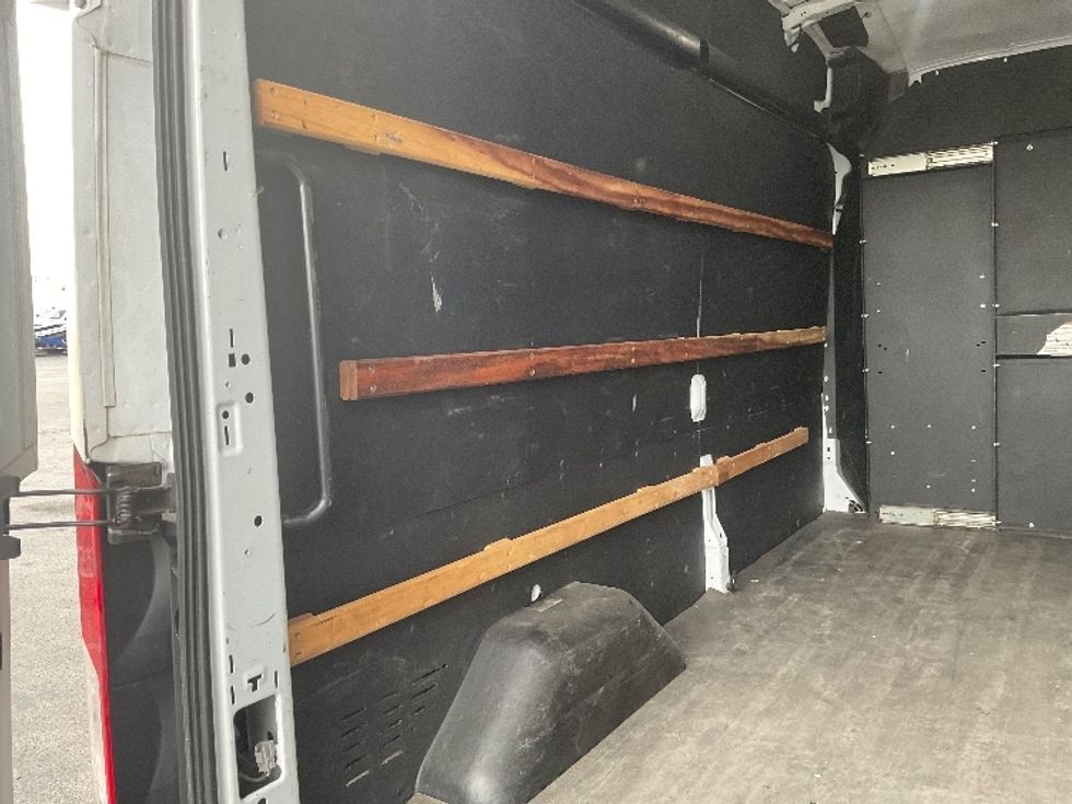 Cargo Van (Panel Van)-Light and Medium Duty Trucks-Ford-2022-Transit 250-Nashville-TN-102,828\n\t\tmiles-$ 35,500 - Image 11