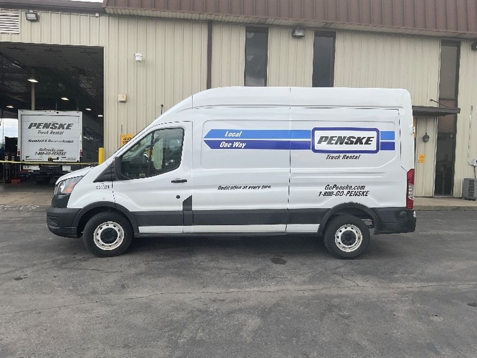 Cargo Van (Panel Van)-Light and Medium Duty Trucks-Ford-2022-Transit 250-Nashville-TN-102,828\n\t\tmiles-$ 35,500 - Image 4