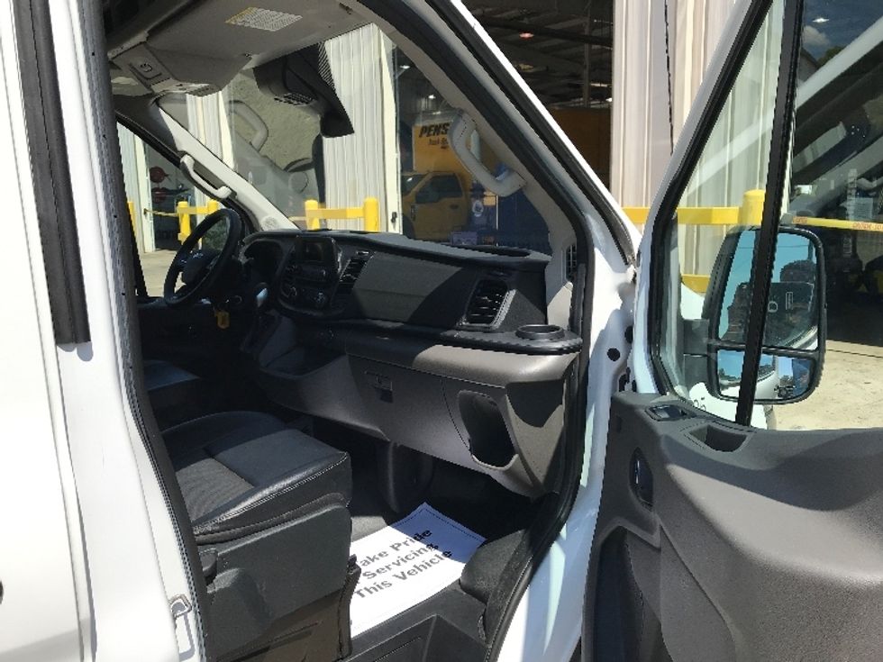 Cargo Van (Panel Van)-Light and Medium Duty Trucks-Ford-2022-Transit 250-Nashville-TN-108,456\n\t\tmiles-$ 33,000 - Image 20