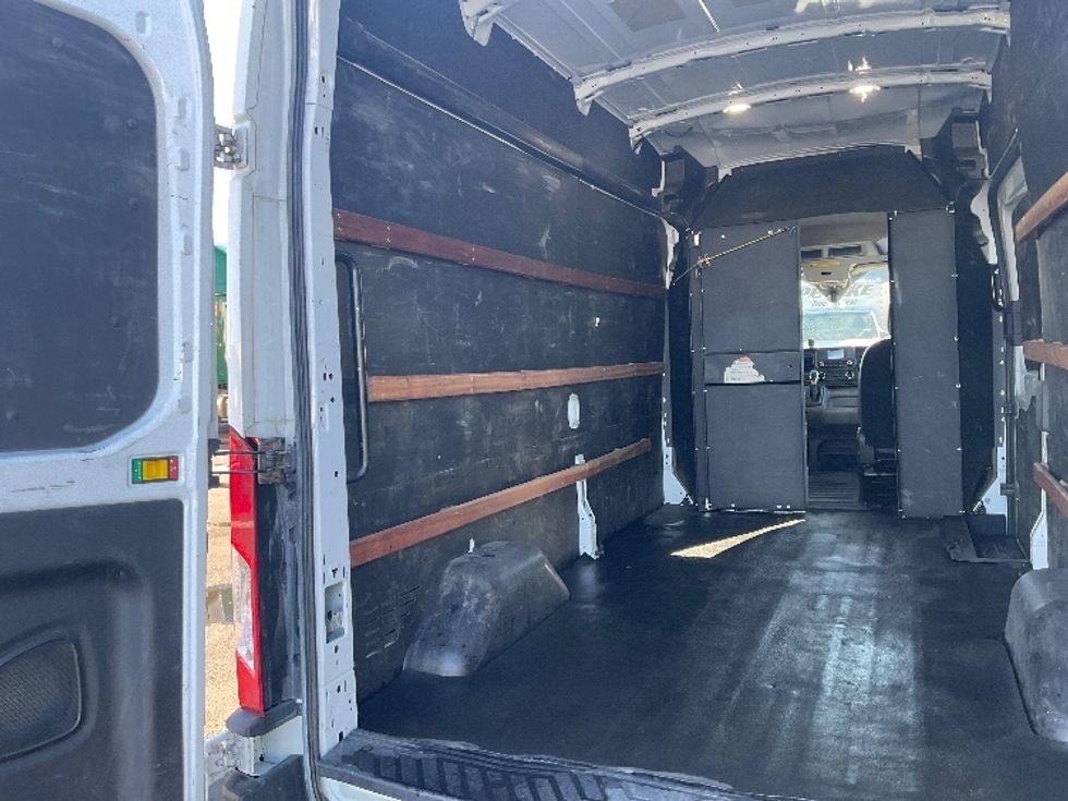 Cargo Van (Panel Van)-Light and Medium Duty Trucks-Ford-2022-Transit 250-New Castle-DE-100,340\n\t\tmiles-$ 40,000 - Image 10