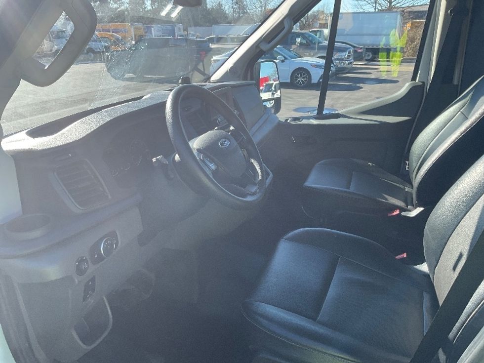 Cargo Van (Panel Van)-Light and Medium Duty Trucks-Ford-2022-Transit 250-New Castle-DE-100,340\n\t\tmiles-$ 40,000 - Image 16