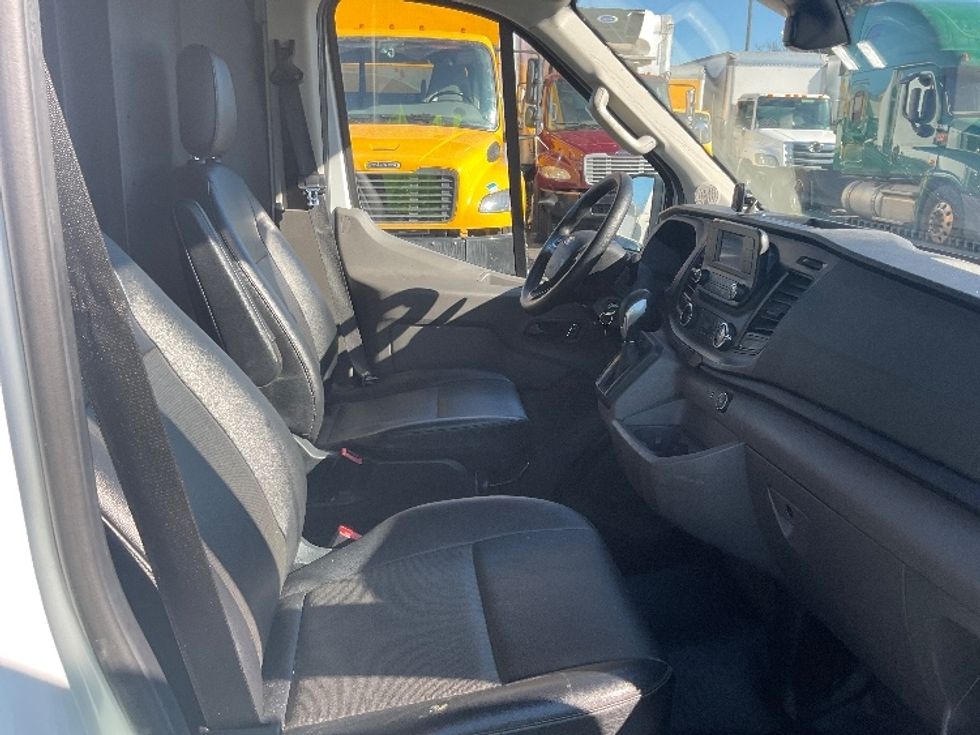Cargo Van (Panel Van)-Light and Medium Duty Trucks-Ford-2022-Transit 250-New Castle-DE-100,340\n\t\tmiles-$ 40,000 - Image 21