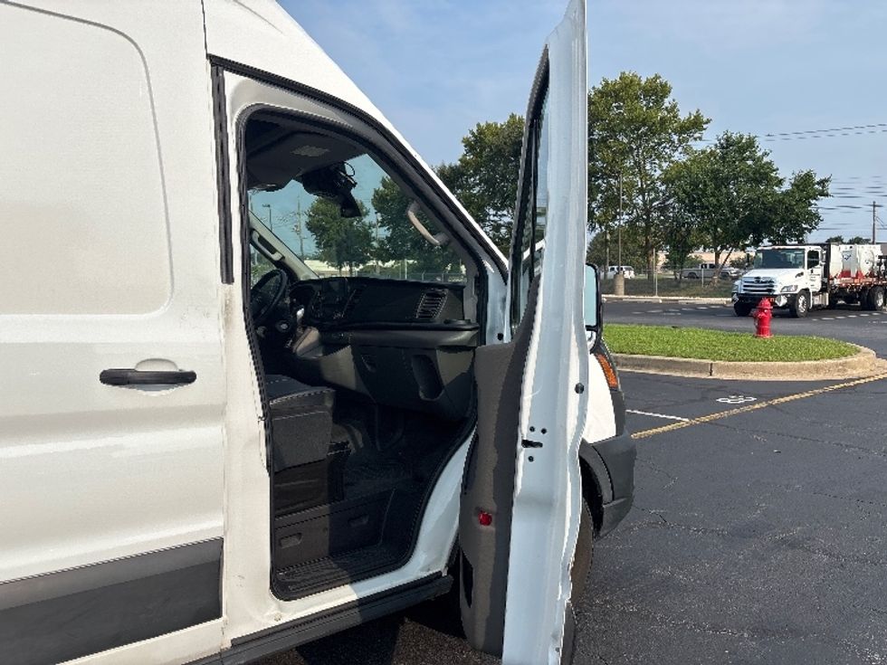 Cargo Van (Panel Van)-Light and Medium Duty Trucks-Ford-2022-Transit 250-New Castle-DE-101,895\n\t\tmiles-$ 36,000 - Image 19