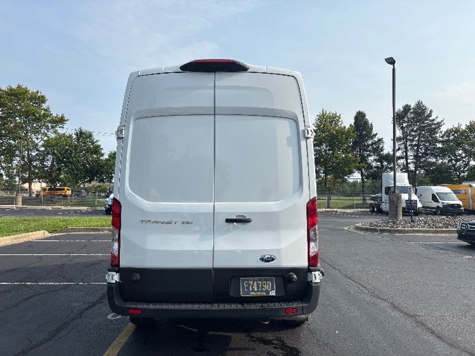 Cargo Van (Panel Van)-Light and Medium Duty Trucks-Ford-2022-Transit 250-New Castle-DE-101,895\n\t\tmiles-$ 36,000 - Image 7