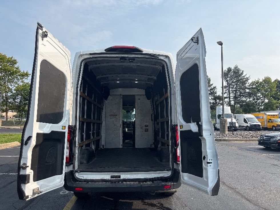 Cargo Van (Panel Van)-Light and Medium Duty Trucks-Ford-2022-Transit 250-New Castle-DE-101,895\n\t\tmiles-$ 36,000 - Image 8