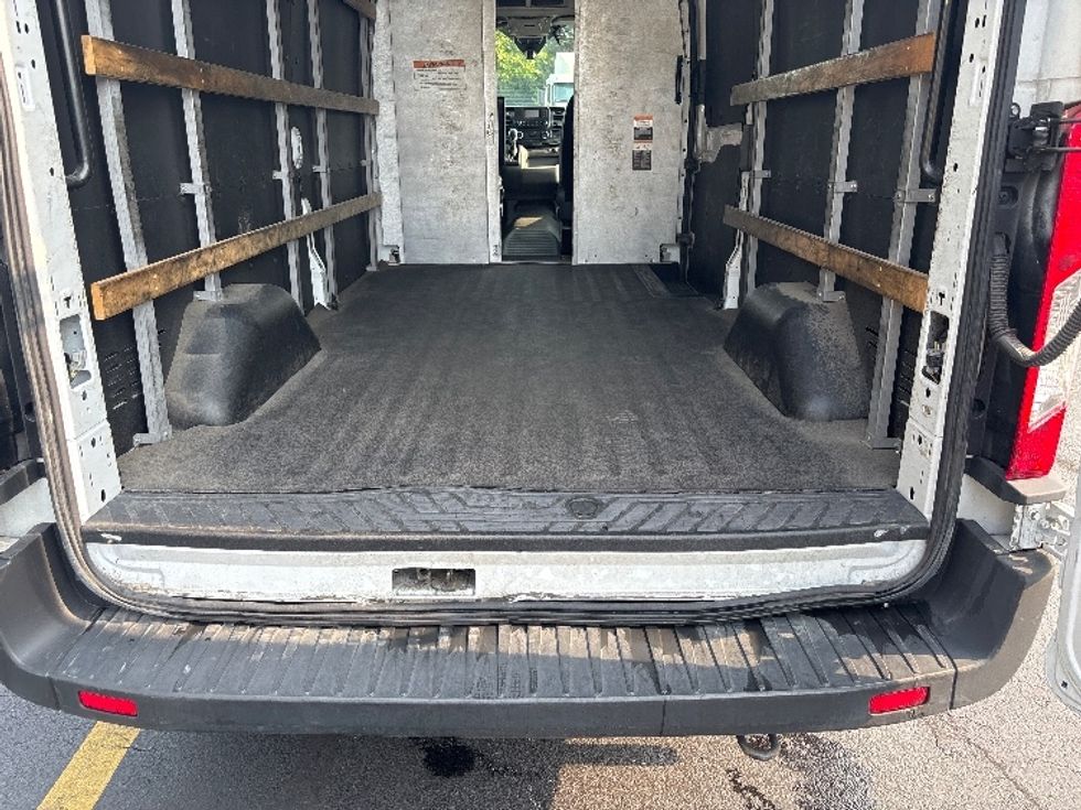 Cargo Van (Panel Van)-Light and Medium Duty Trucks-Ford-2022-Transit 250-New Castle-DE-101,895\n\t\tmiles-$ 36,000 - Image 9