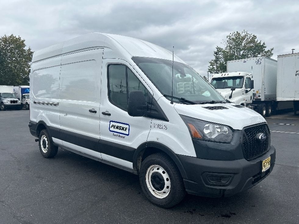 Cargo Van (Panel Van)-Light and Medium Duty Trucks-Ford-2022-Transit 250-New Castle-DE-95,962\n\t\tmiles-$ 34,000 - Image 1