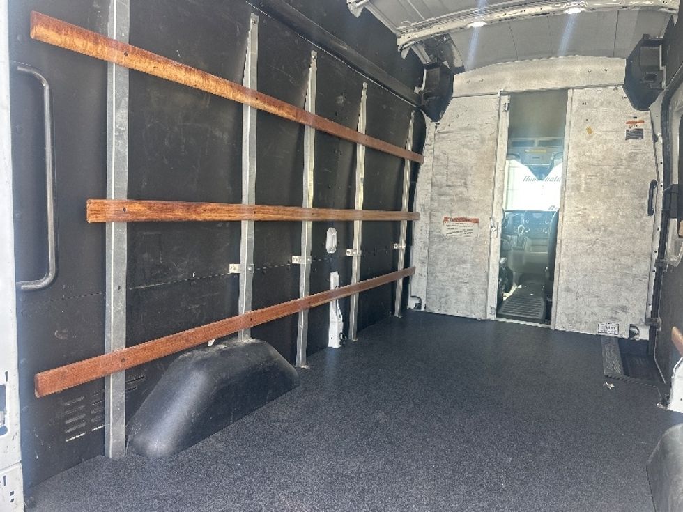 Cargo Van (Panel Van)-Light and Medium Duty Trucks-Ford-2022-Transit 250-New Castle-DE-95,962\n\t\tmiles-$ 34,000 - Image 11