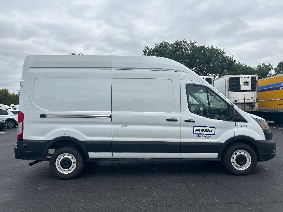 Cargo Van (Panel Van)-Light and Medium Duty Trucks-Ford-2022-Transit 250-New Castle-DE-95,962\n\t\tmiles-$ 34,000 - Image 15