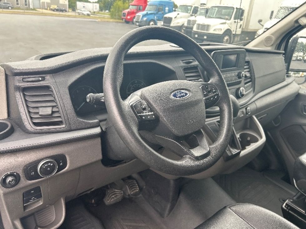 Cargo Van (Panel Van)-Light and Medium Duty Trucks-Ford-2022-Transit 250-New Castle-DE-95,962\n\t\tmiles-$ 34,000 - Image 17