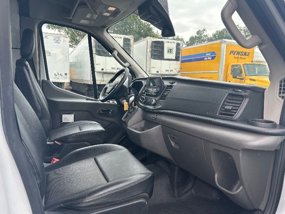 Cargo Van (Panel Van)-Light and Medium Duty Trucks-Ford-2022-Transit 250-New Castle-DE-95,962\n\t\tmiles-$ 34,000 - Image 22