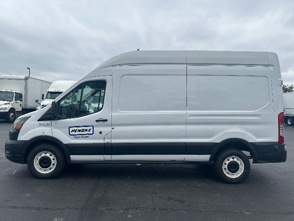 Cargo Van (Panel Van)-Light and Medium Duty Trucks-Ford-2022-Transit 250-New Castle-DE-95,962\n\t\tmiles-$ 34,000 - Image 4