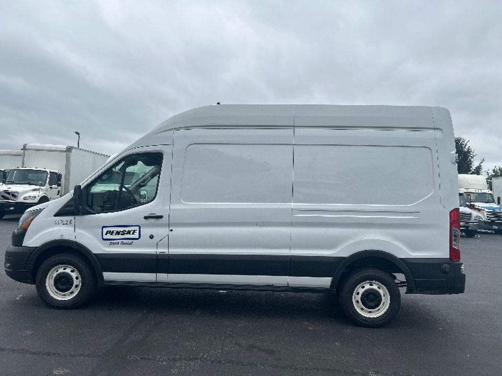 Cargo Van (Panel Van)-Light and Medium Duty Trucks-Ford-2022-Transit 250-New Castle-DE-95,962\n\t\tmiles-$ 34,000 - Image 5